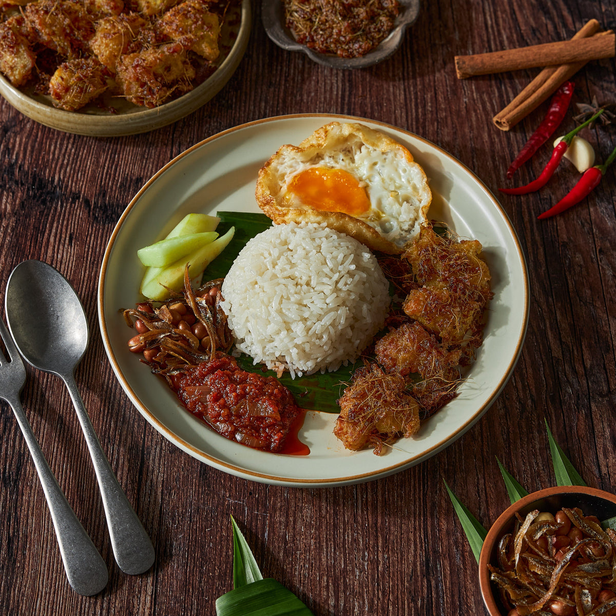 Ayam Goreng Berempah Boneless Chicken Thigh Nasi Lemak (Fried Eggs ...